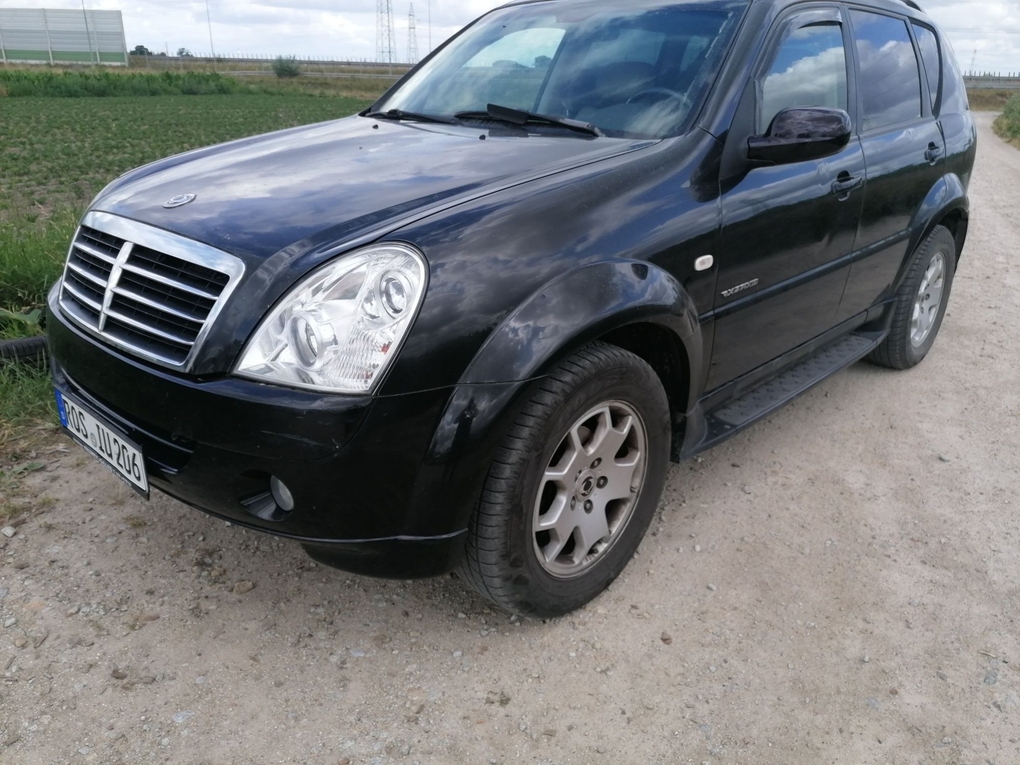 Sangyong Rexton Suzuki Ml Isuzu Patrol