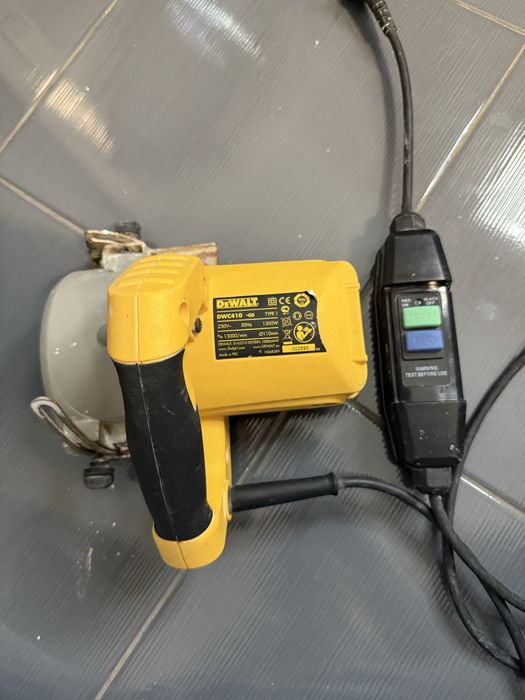 DeWalt DWC410  przecinarka do płytek