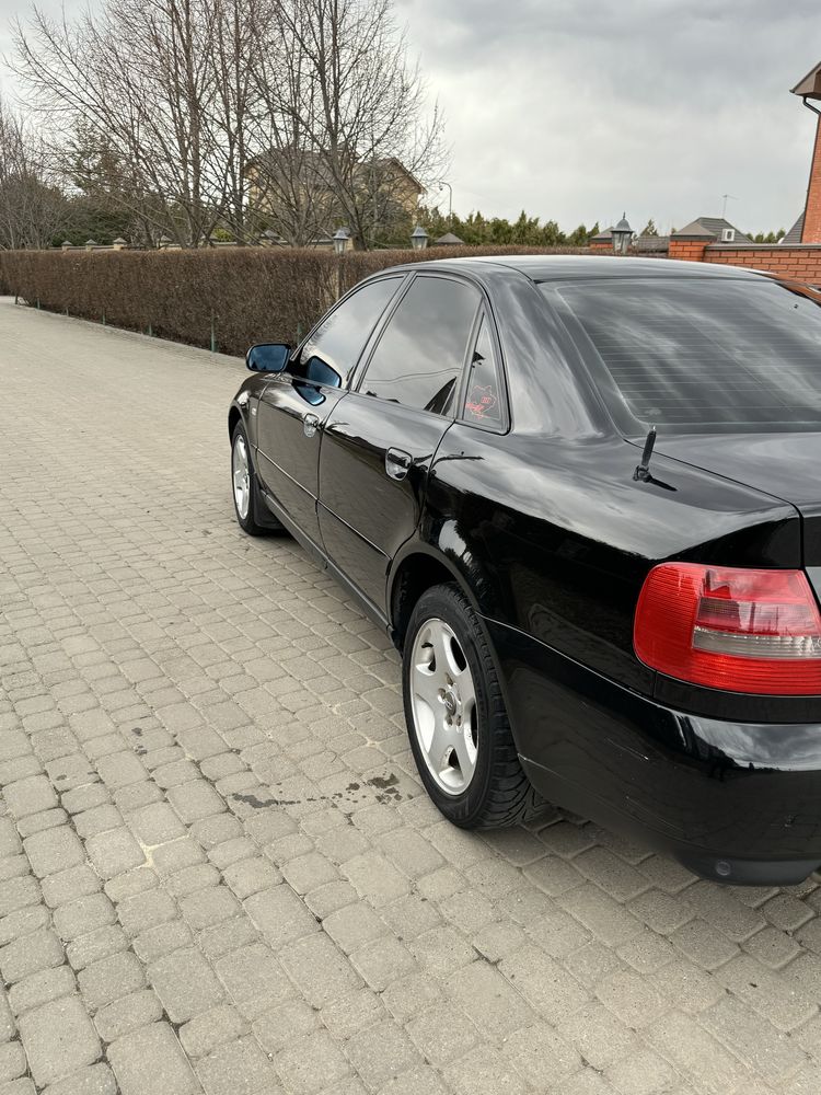 Audi a4 b5 рест