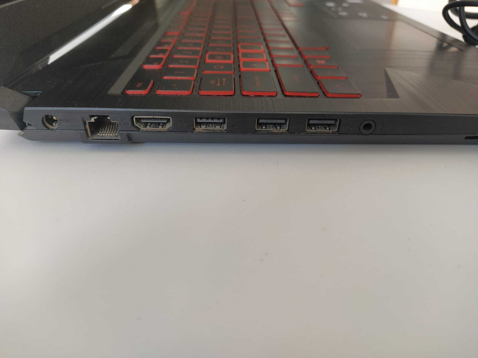 Laptop ASUS tuf gaming FX504 series