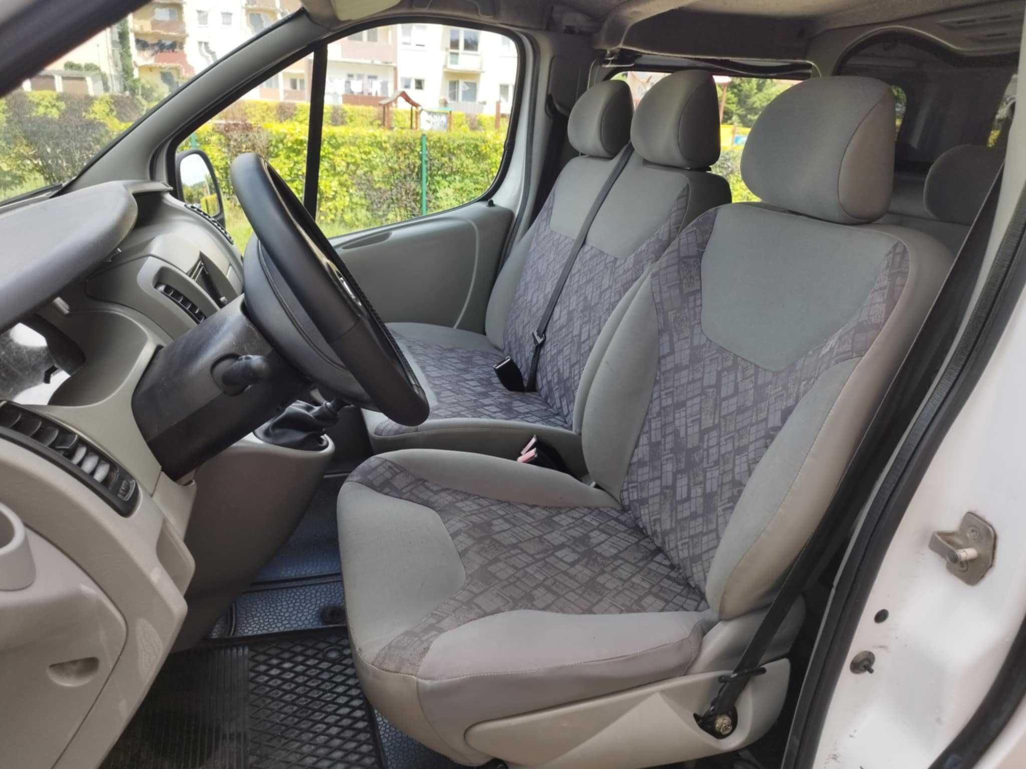 Opel Vivaro 6 osobowy 1.9 Brygadówka (trafic primastar)