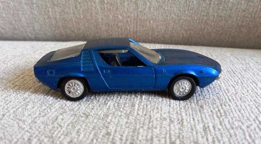 Alfa Romeo Montreal - Miniatura – NOREV