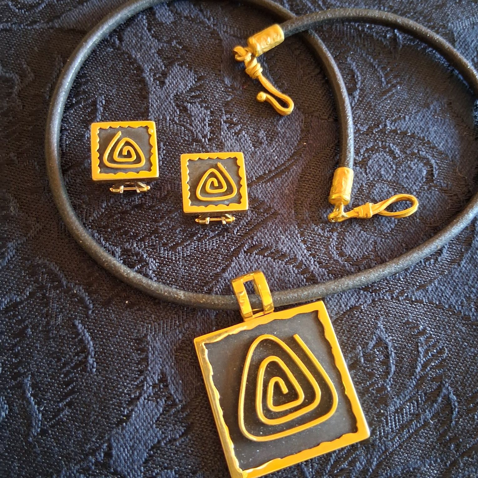 Ouro e joalharia  a excelentes preços. OPORTUNIDADE!