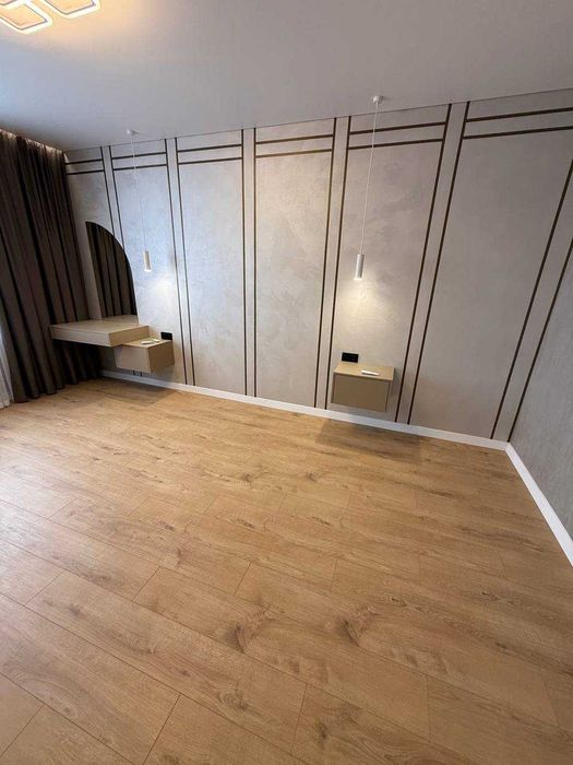 2к, Виставка, Рауш, здана НБ, дизайн.ремонт