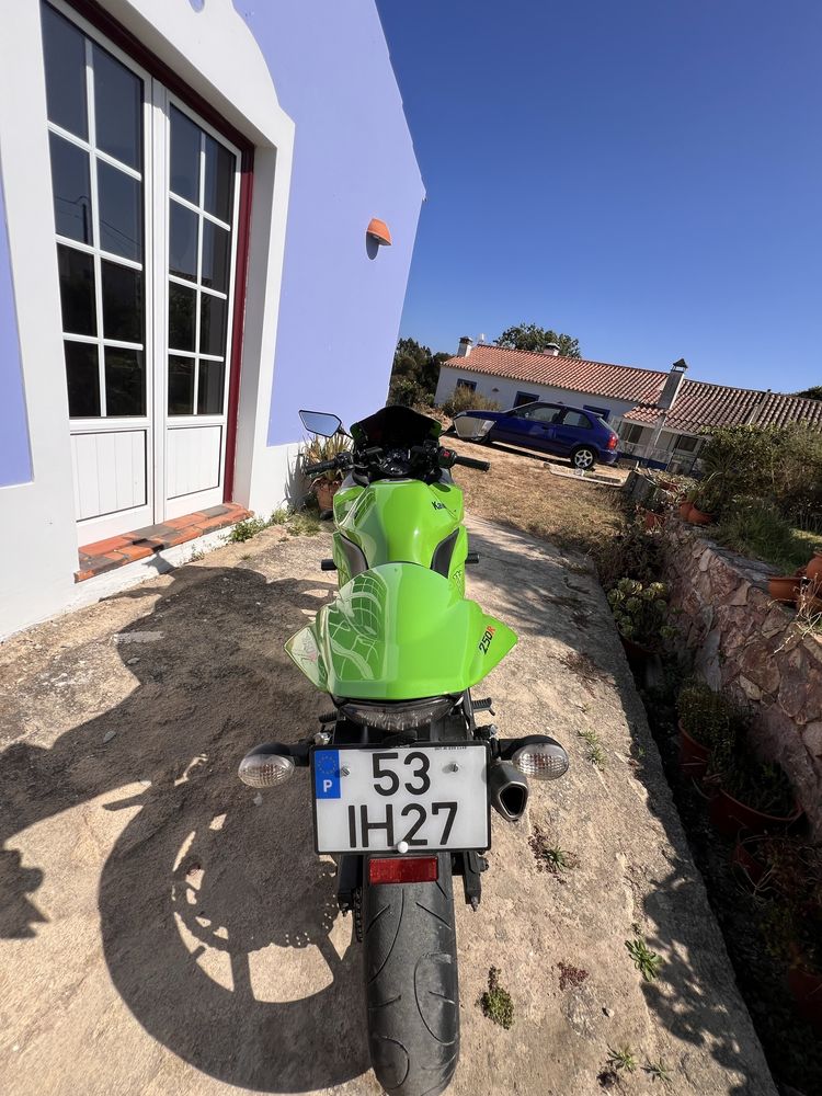 Kawasaki ninja 250r
