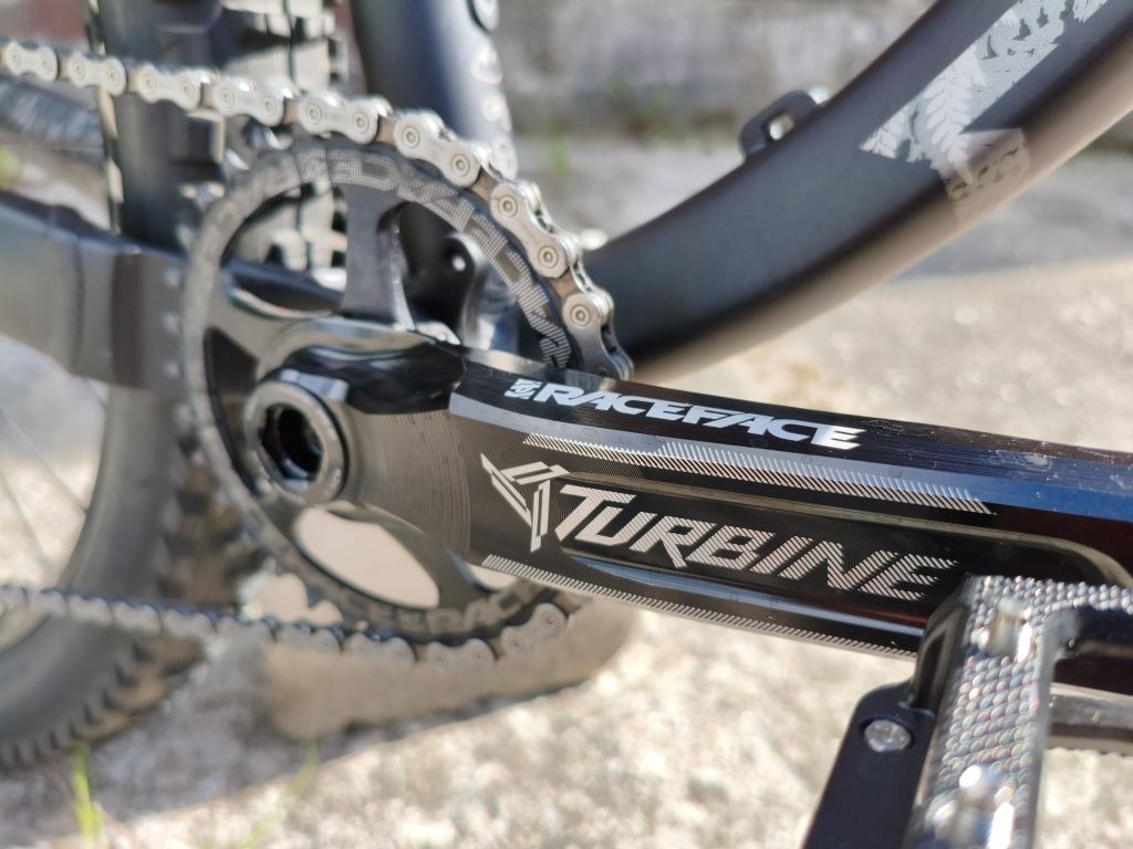 Rower Dartmoor Hornet L 27.5 2023 Custom, FOX Raceface Enduro Freeride