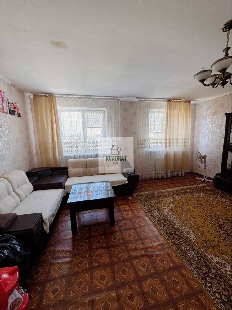 Продам 5-ти кімнатну квартиру 160 м.кв. у центрі міста