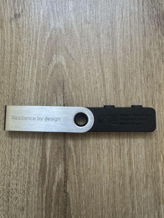 Криптогаманець Ledger Nano S Plus(гарантія)