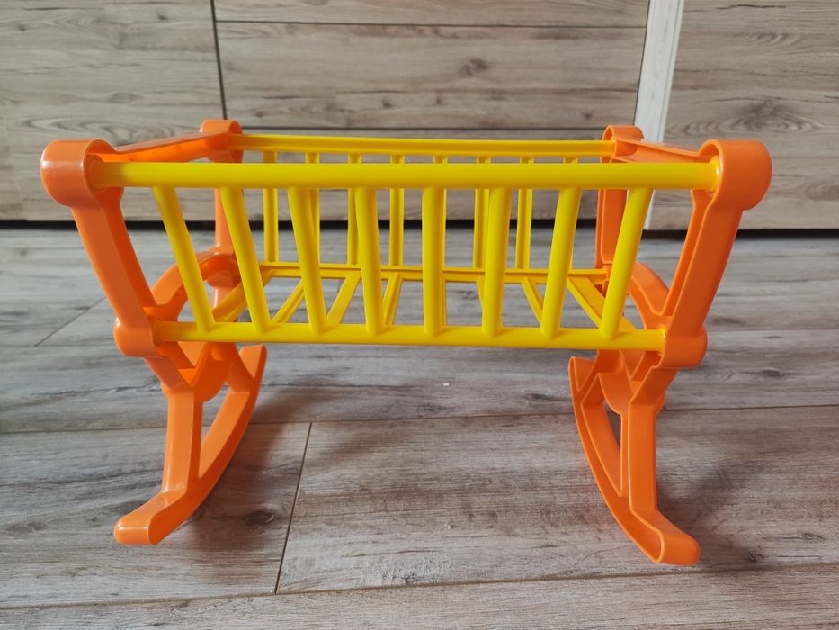 Ліжко для ляльок