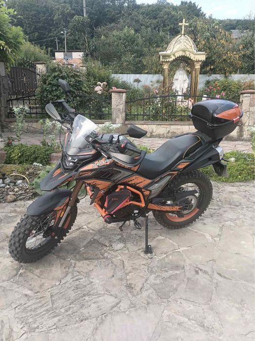 Продається мотоцикл Spark-300