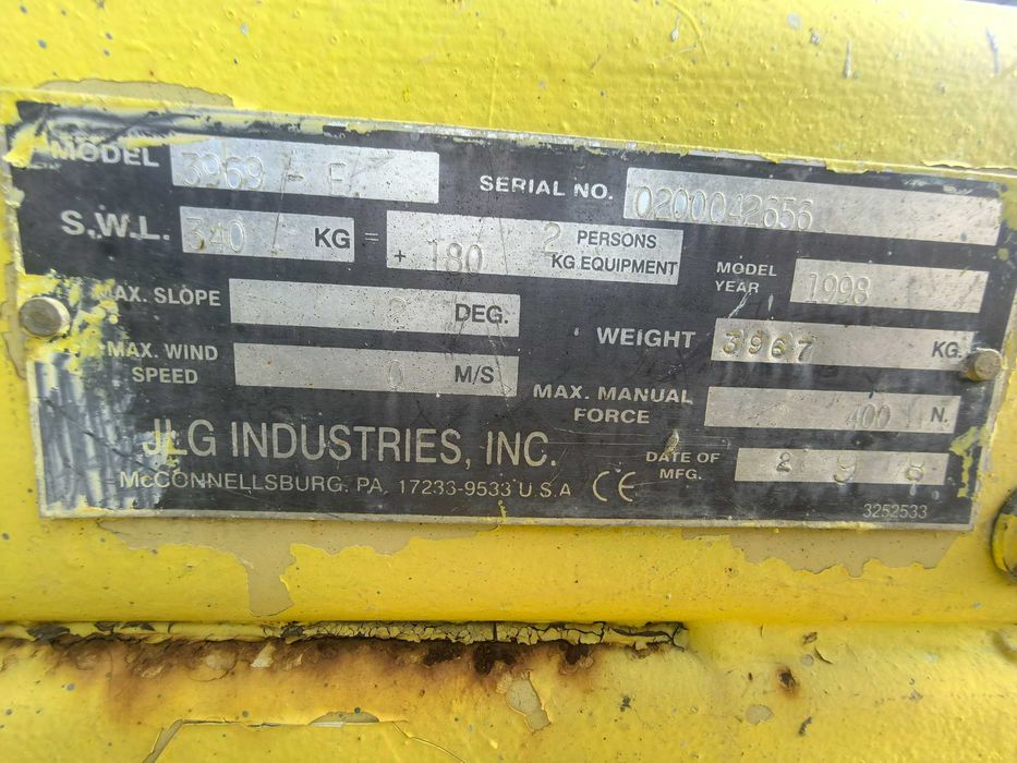 Podnośnik nożycowy JLG 3969E, sprawny pod udt