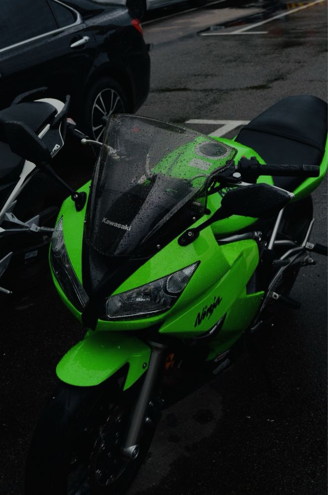 Kawasaki ex650 r