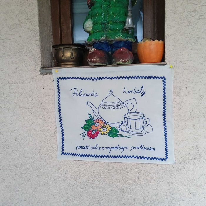 Makatka ścienna ręcznie haftowana nowa/Filiżanka herbaty poradzi ...