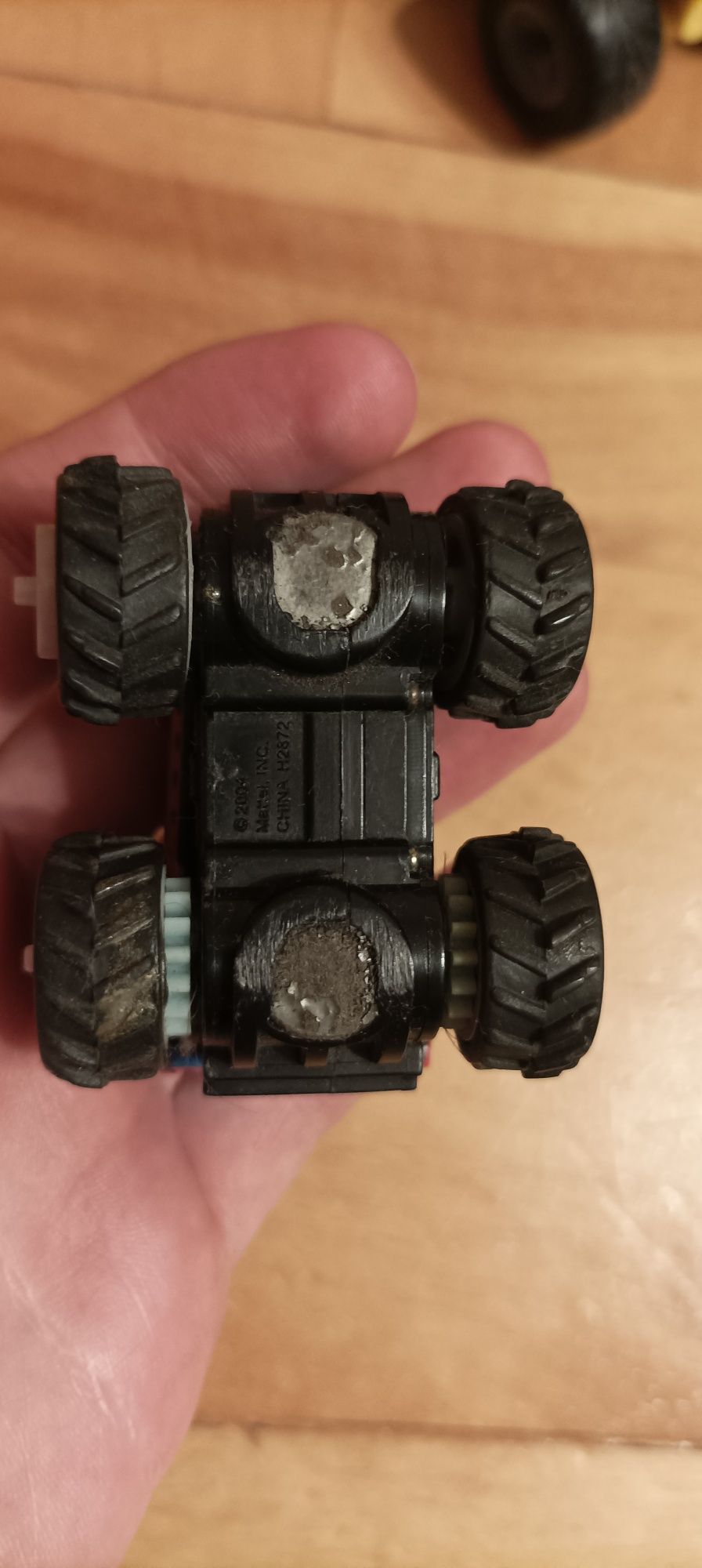 Zestaw 2+1 Monster Truck od Hot Wheels