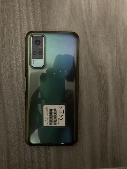 Продам телефон VIVO Y31 64гб весь комплект
