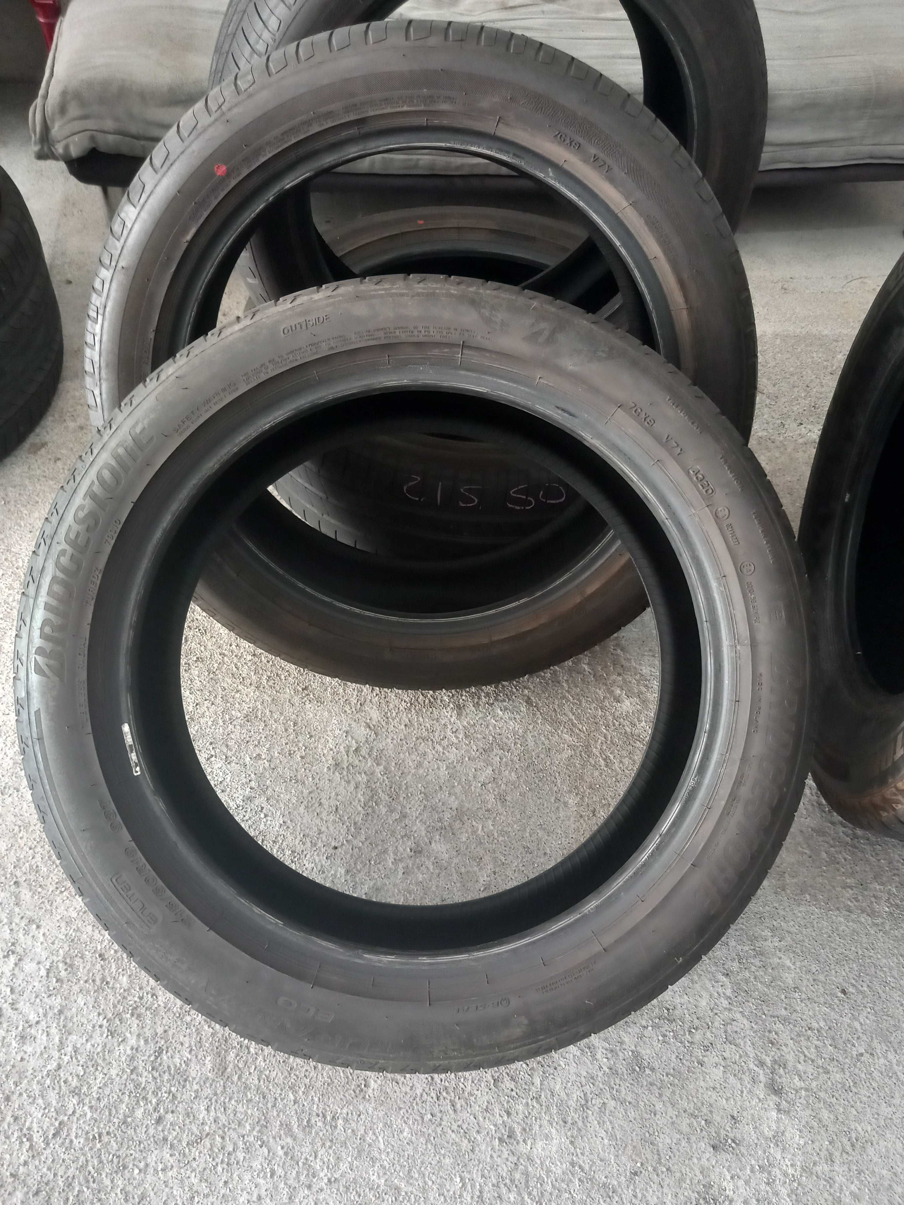 4 Pneus 215/50R19 Bridgestone