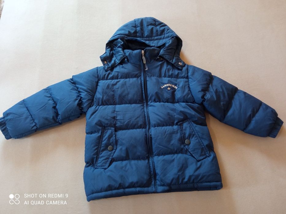Kurtka zimowa r. 134 granatowa ciepła