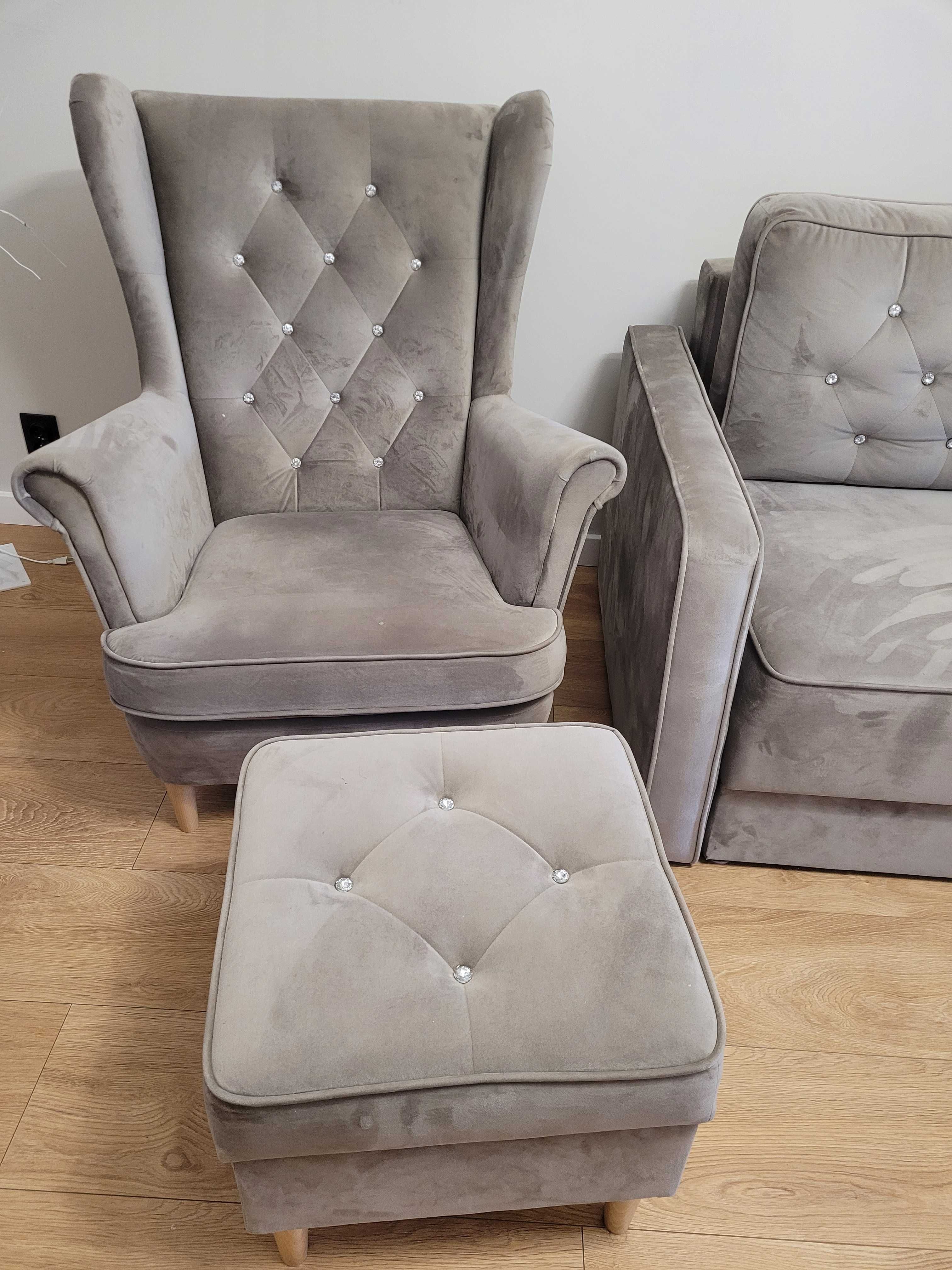 Komplet sofa plus fotel uszak z podnózkiem