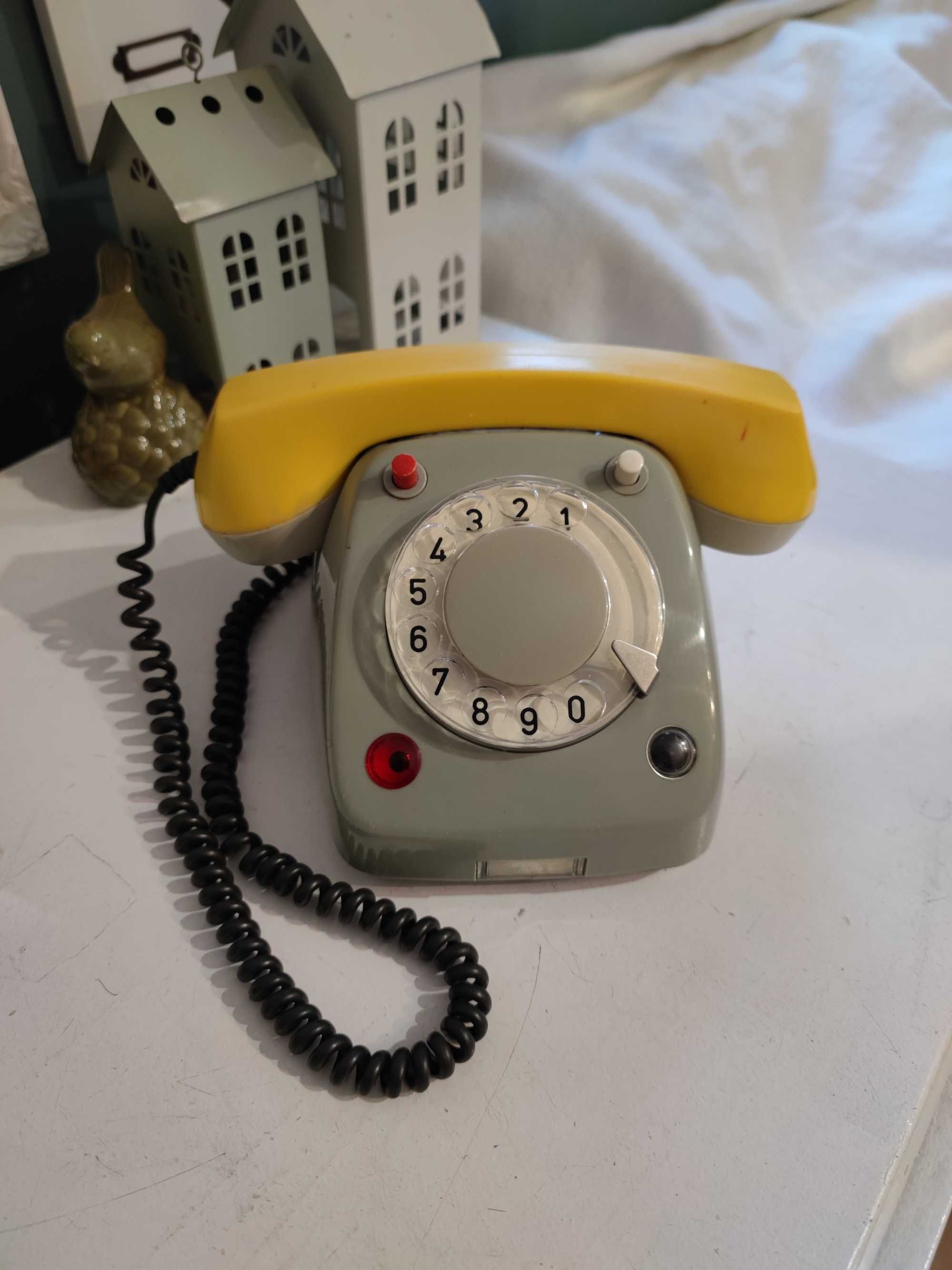 Stary telefon prl na kabelku made in Poland