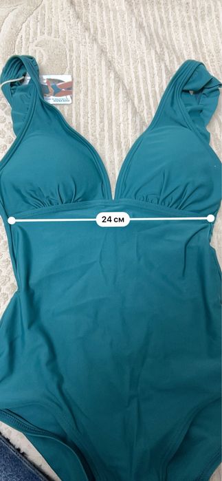 Купальник новий суцільний