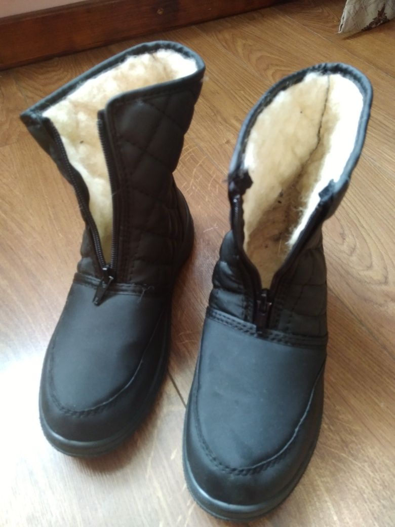 Зимові чоботи з плащівки 36р.