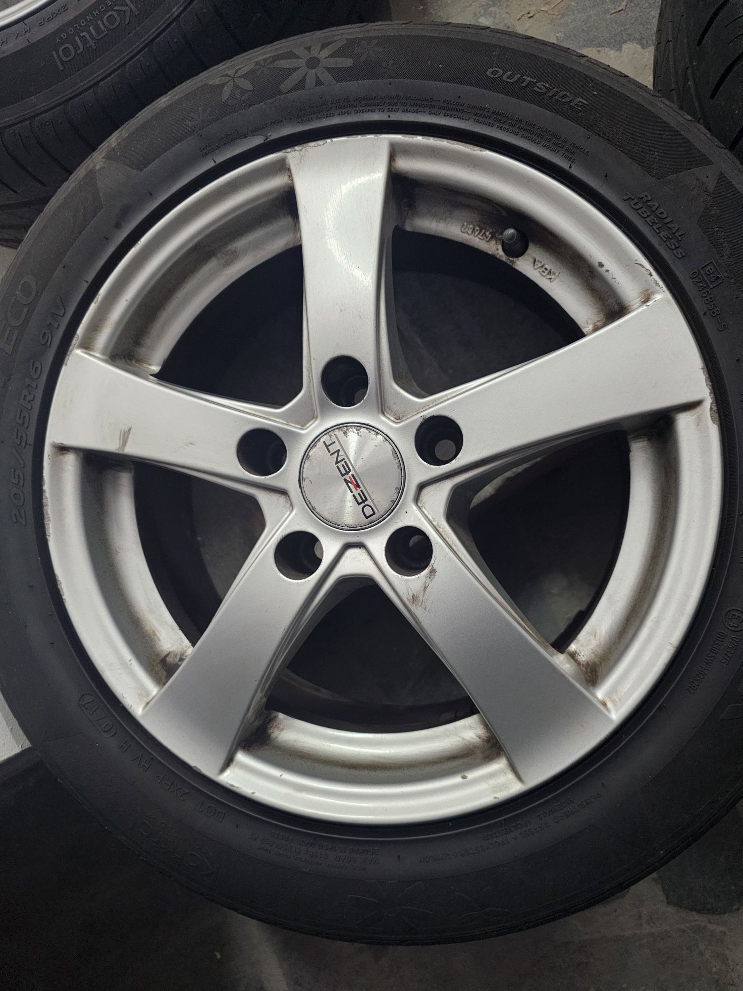 Alu Felgi 16" BMW 1 3 Z3 Z4 E36 E46 E90 E91 e81 E87 DEZENT opony 5x120
