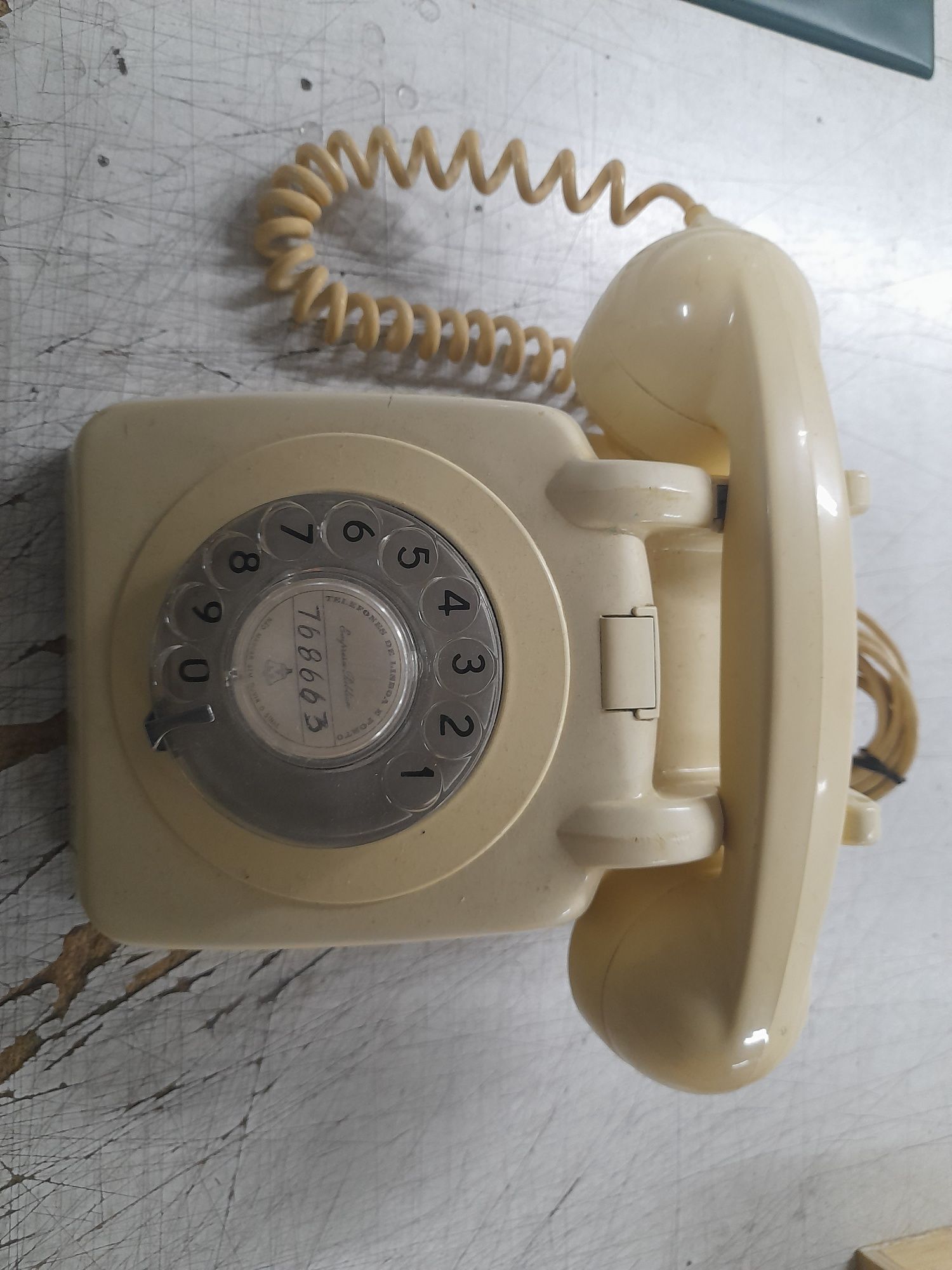 Telefone antigo de disco