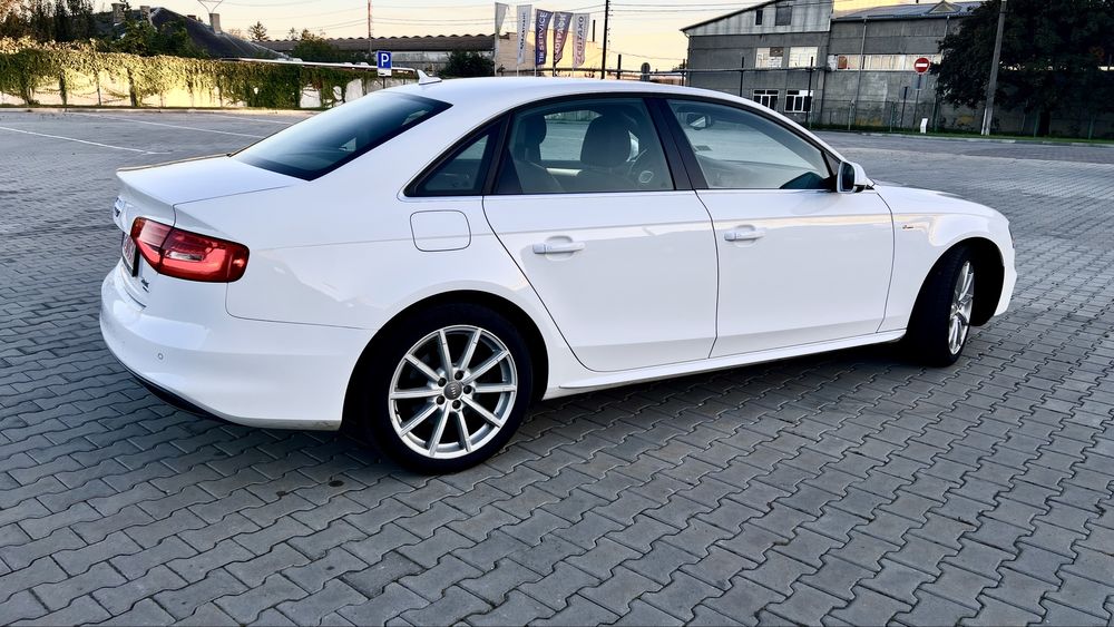 Audi A4 Quattro Premium Plus S-Line