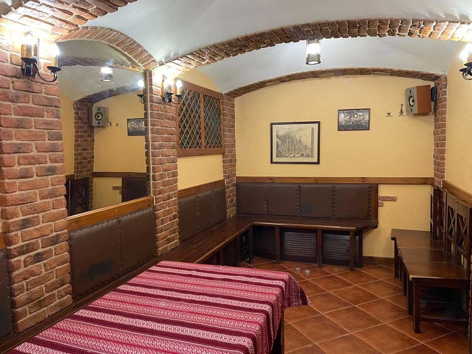 Продаж кафе + тераса на бульварі Вацлава Гавела, 49