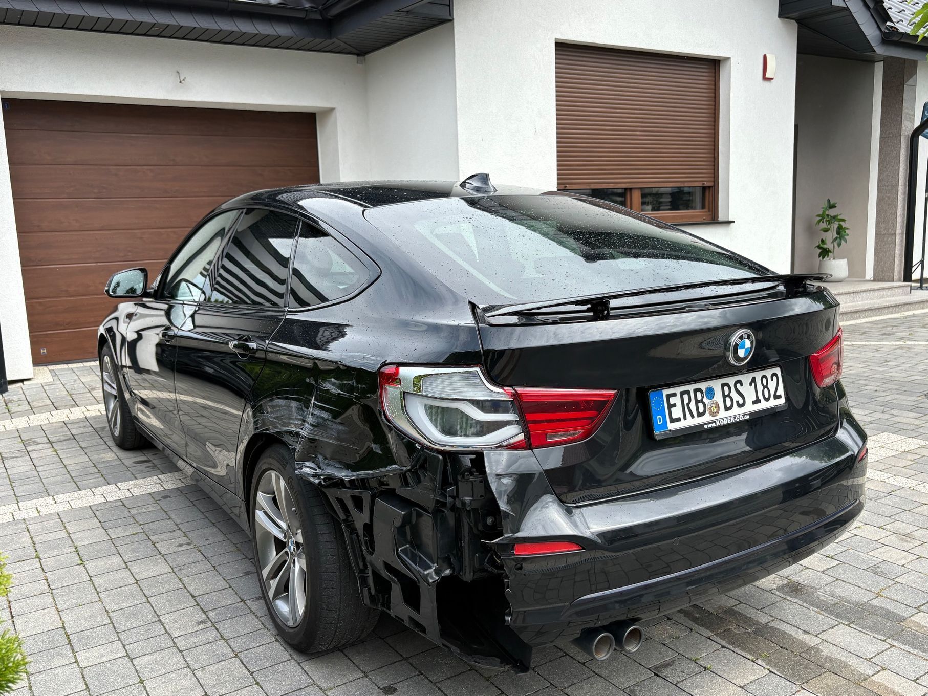 BMW 3GT 330i 2.0 252KM/Panorama/Skóra/tylko 138 tys km z Niemiec/ do poprawki!