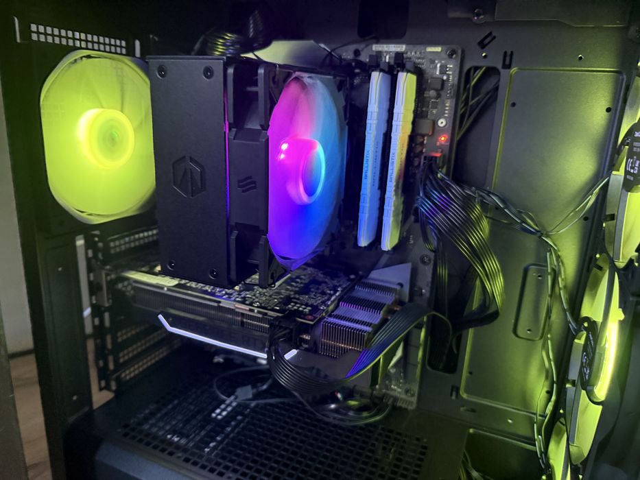 Wydajny PC. ROG Strix Z370, i5 8400, rtx 2060, 16 gb RAM