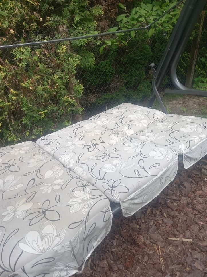 Huśtawka ogrodowa,  łóżko ogrodowe