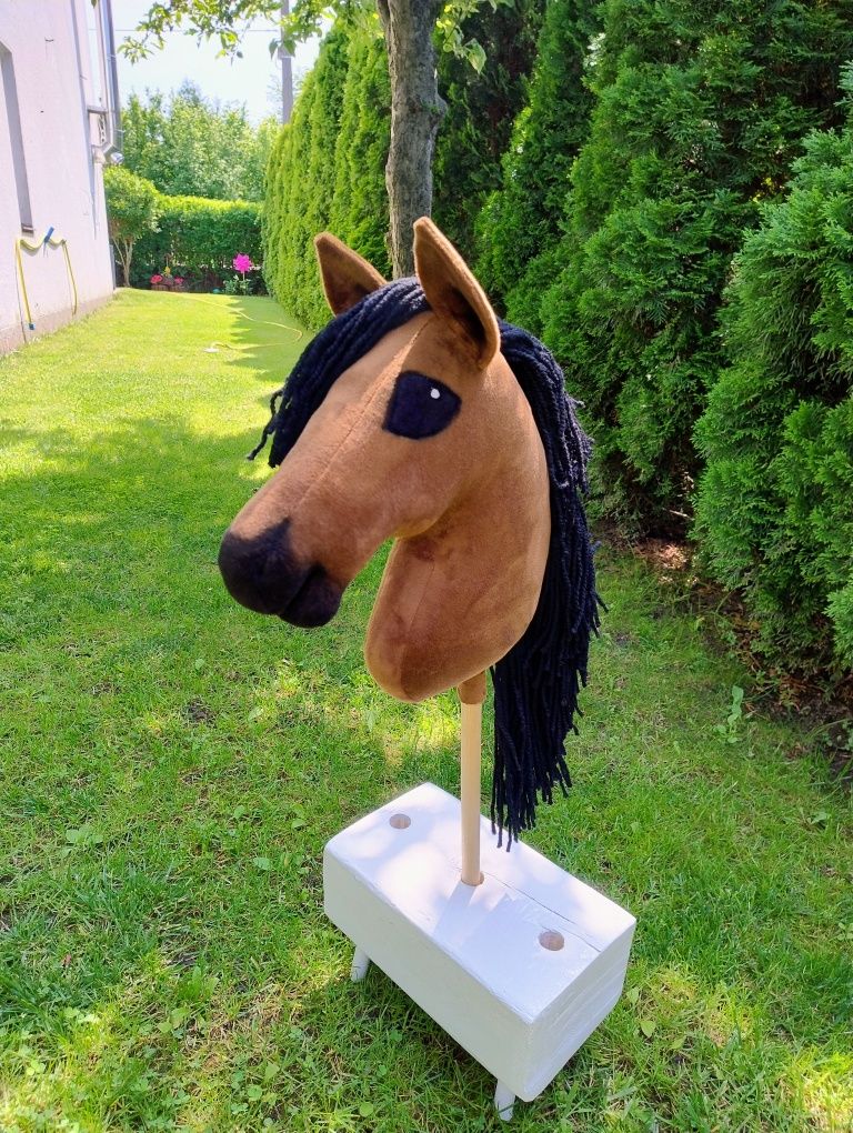 Hobby horse A3 gniady brązowy z pijemy