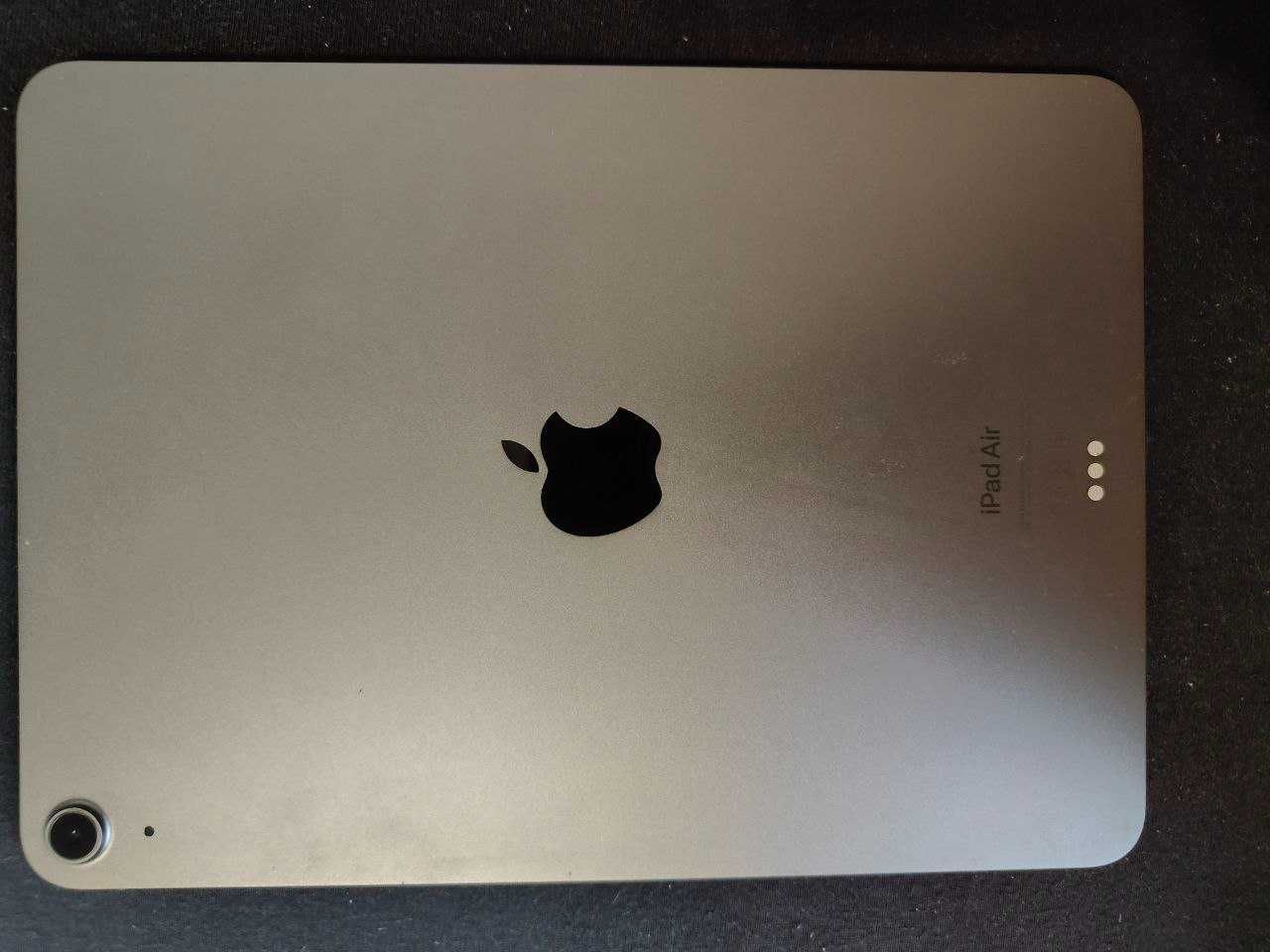 Apple iPad Air 5 (64GB) – w idealnym stanie, pełen zestaw!