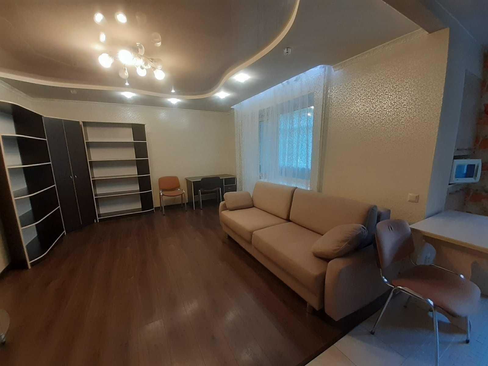 Продаж 3-кімнатна квартира чешка район-Браїлки