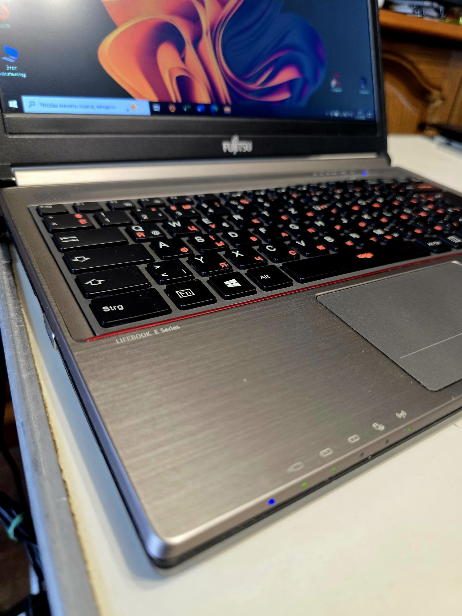Fujitsu 13,3. SSD250+1тб, 16 гб, АКБ 5+ часов, SIM