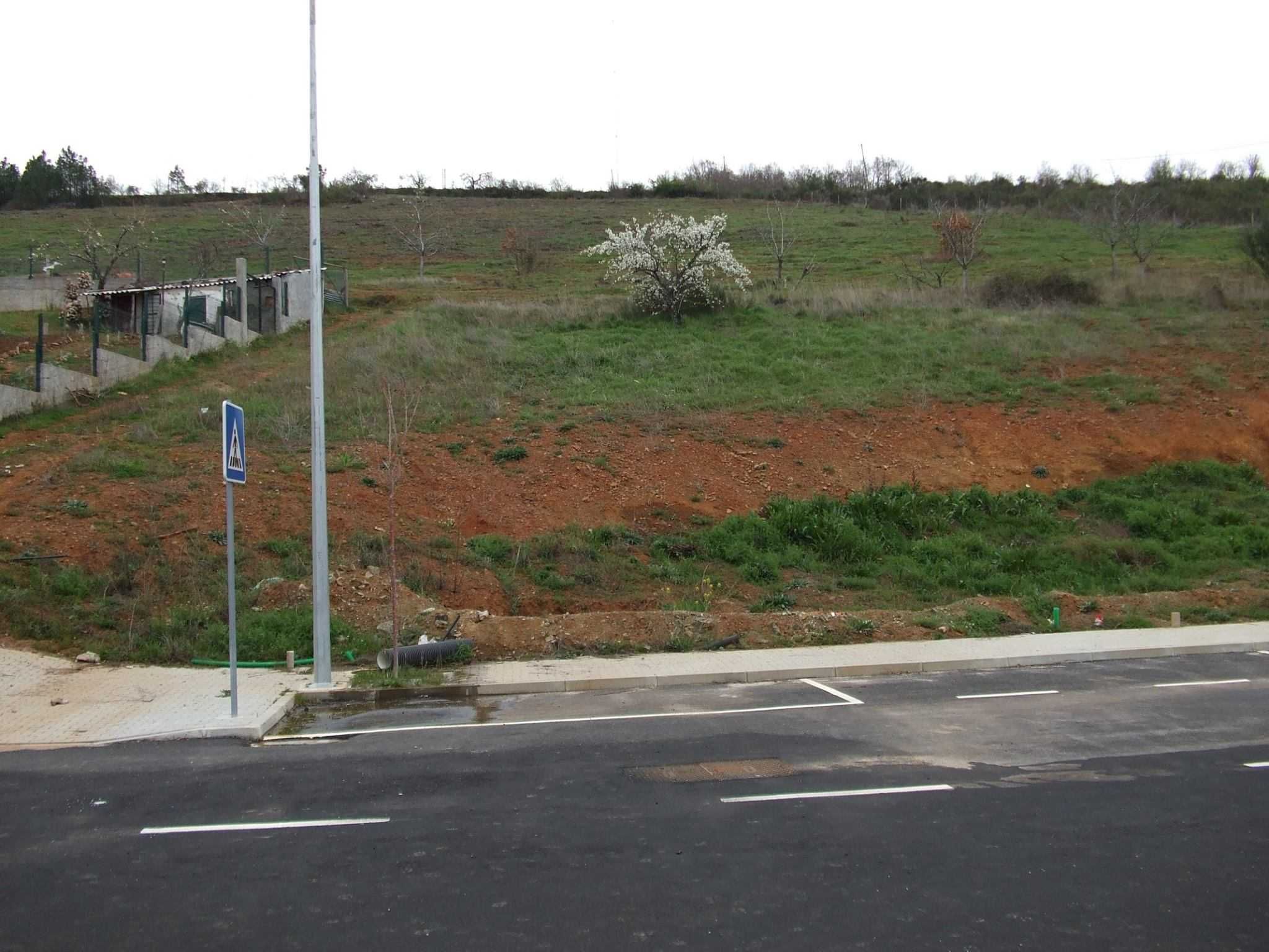 Terreno em Bragança, no S.Bartolomeu, com possibilidade de Construção
