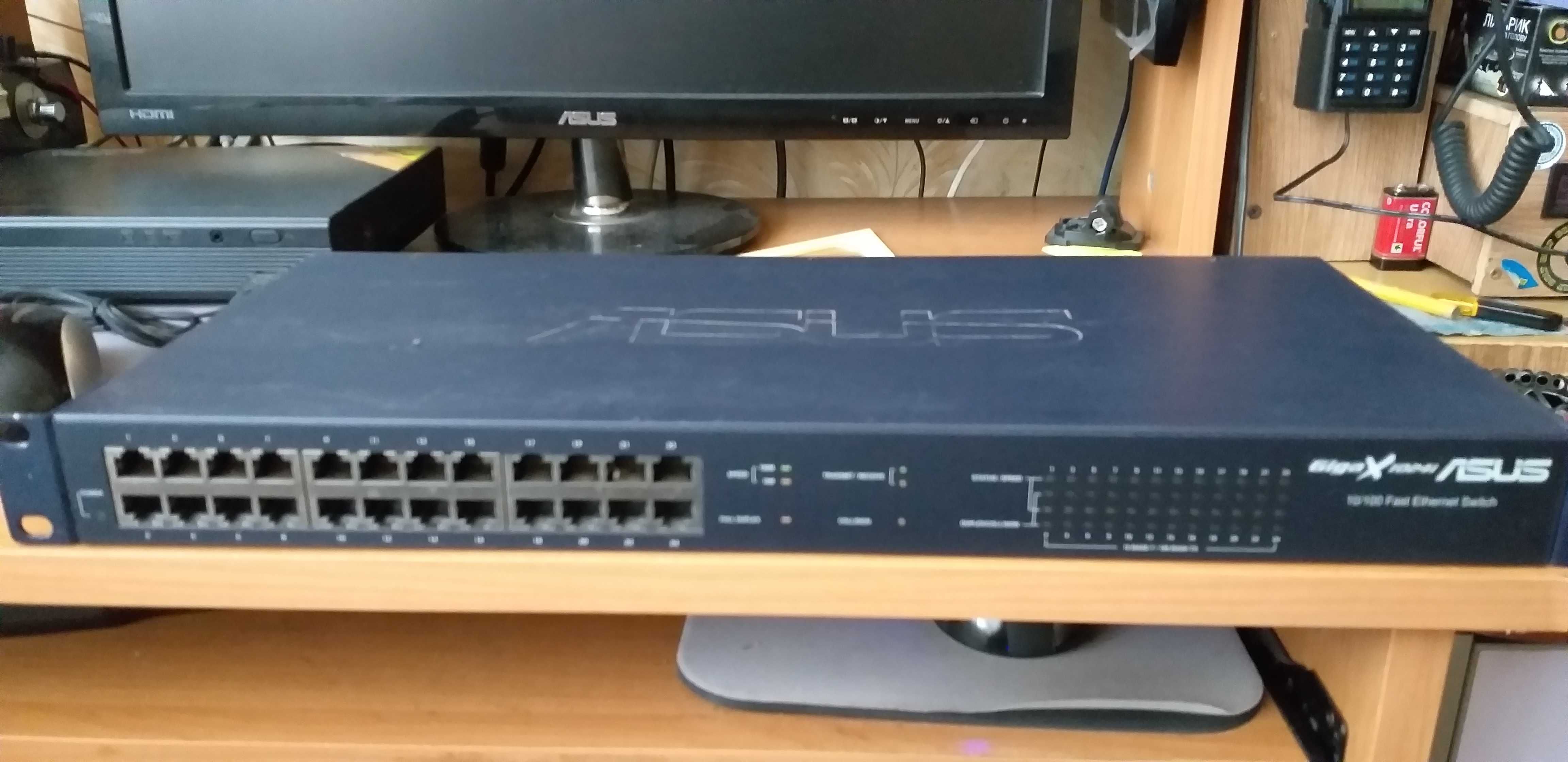 Asus GigaX 1024i 10/100 Fast Ethernet Switch