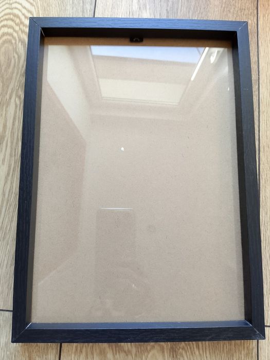 Ramka do zdjęć czarna a4