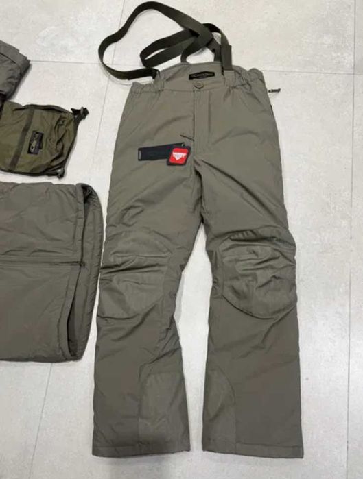 Oryginalny zimowy komplet Carinthia MIG 4.0 – kurtka i spodnie