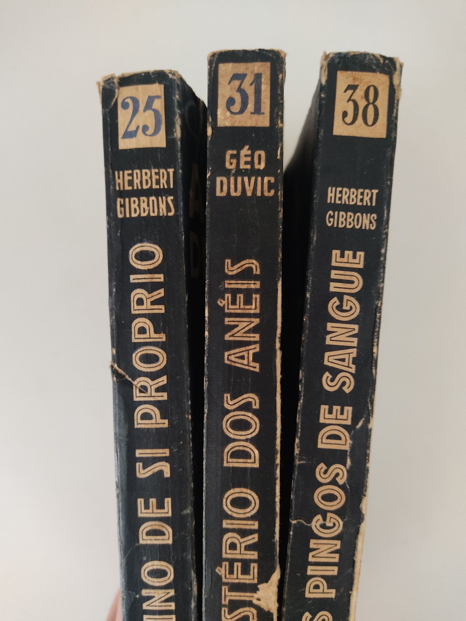 Livros da coleção "Grandes mistérios - Grandes aventuras" 2€ unidade