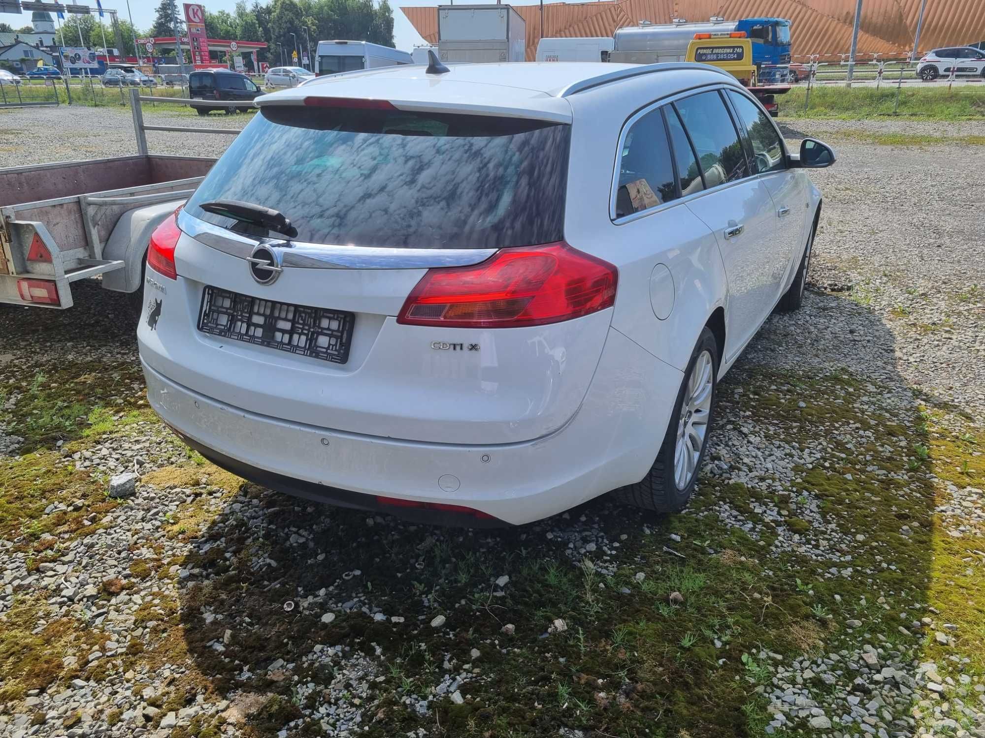 Opel Insignia, napęd 4x4, USZKODZONY SILNIK