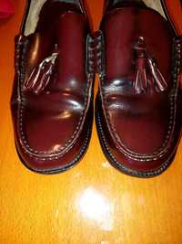 Sapatos marca Pierre Cardin em couro tamanho 41