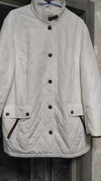 Куртки,кофты,платья бу ветровка белая новая 50/52( 500 грн)