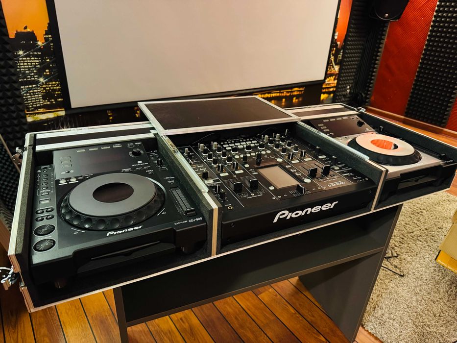 zestaw Pionner DJM 2000 + 2x CDJ900 + case
