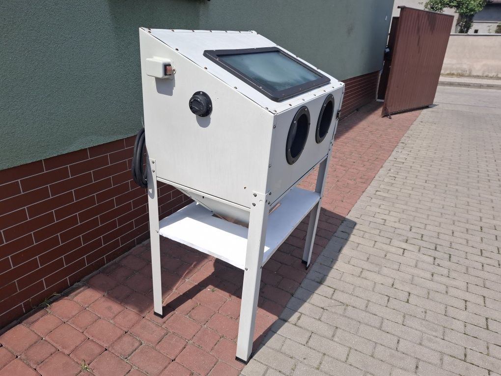 Piaskarka kabinowa duża jak nowa !