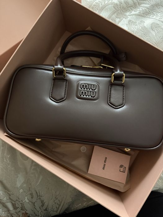 Продам сумку miu miu