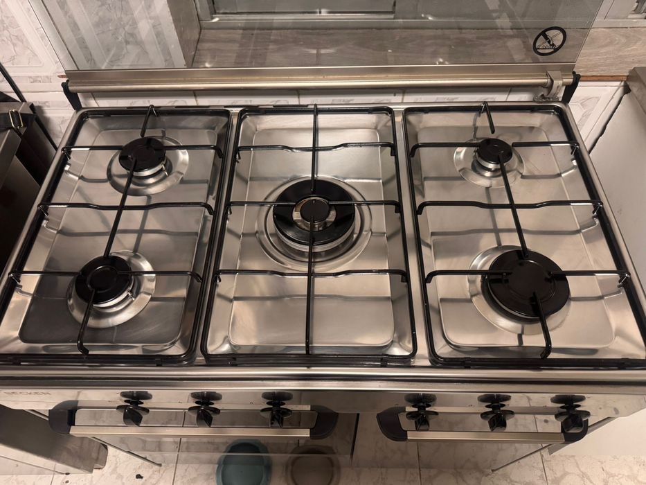 Fogão 5 bocas como novo