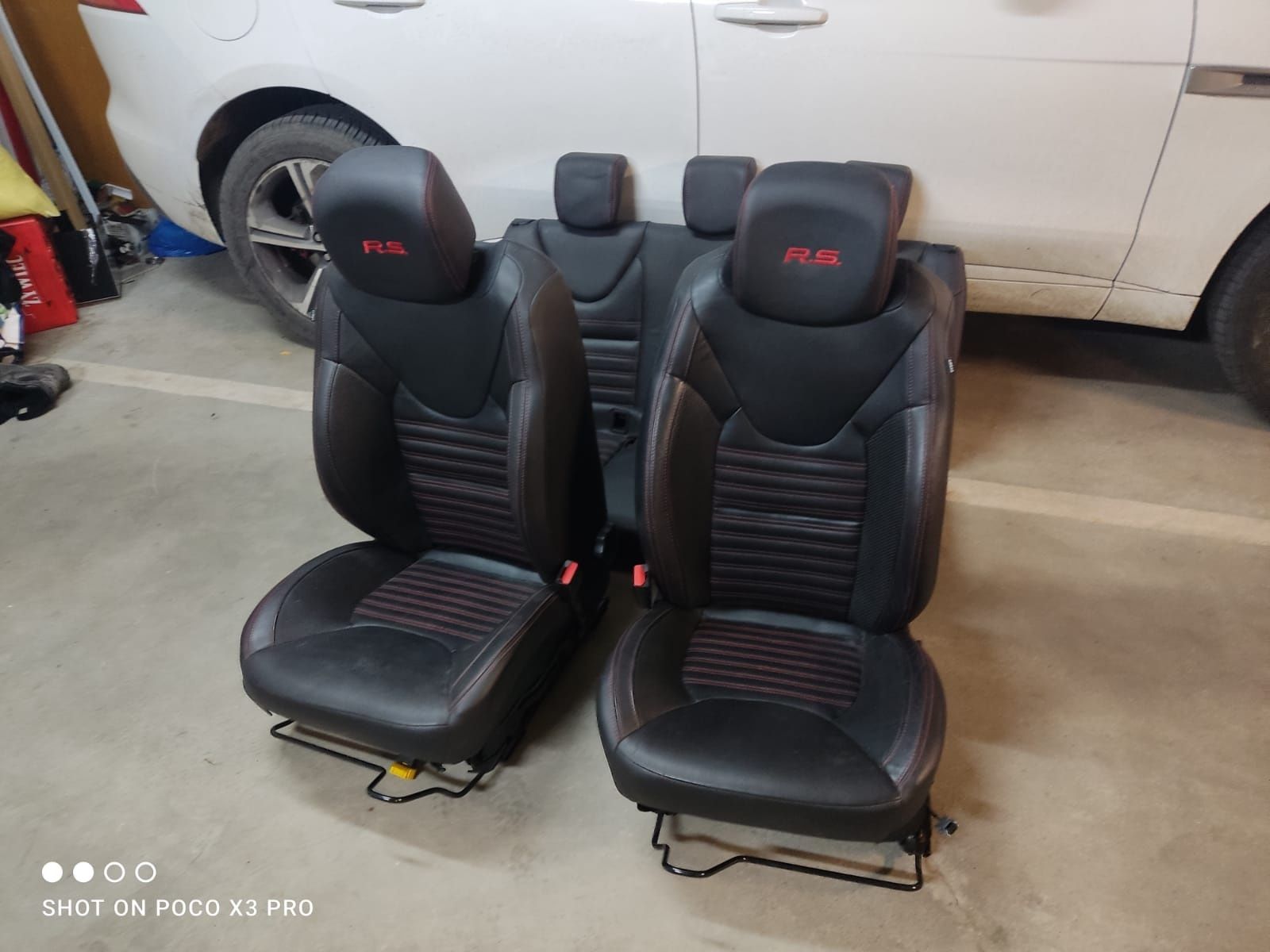 Fotele Clio IV Rs