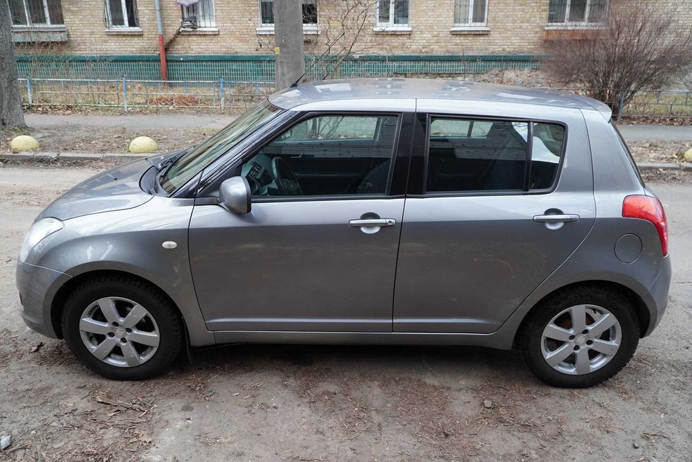 Продам Suzuki Swift 2008 механіка 154 тис/км 1.3 MT 92 к.с – свій